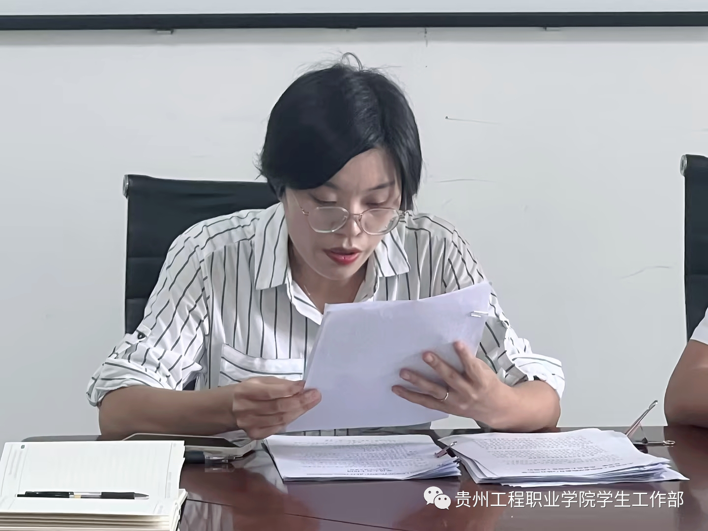 凝心聚力跟党走 砥砺奋进谱新篇——教育与体育学院胜利召开第一次党员大会暨总支部委员会第一次会议(图2) 凝心聚力跟党走 砥砺奋进谱新篇——教育与体育学院胜利召开第一次党员大会暨总支部委员会第一次会议(图2)
