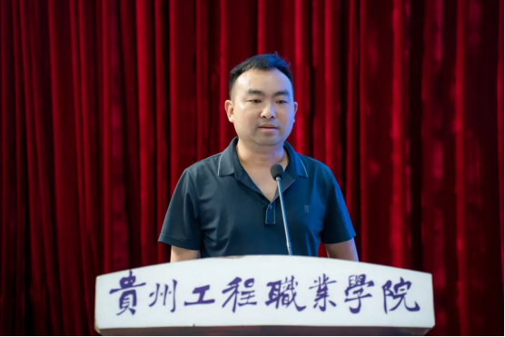 德江县2024年第一期混凝土泵接管专项能力培训班在kaiyun登录中国入口登录开班(图4) 德江县2024年第一期混凝土泵接管专项能力培训班在kaiyun登录中国入口登录开班(图4)
