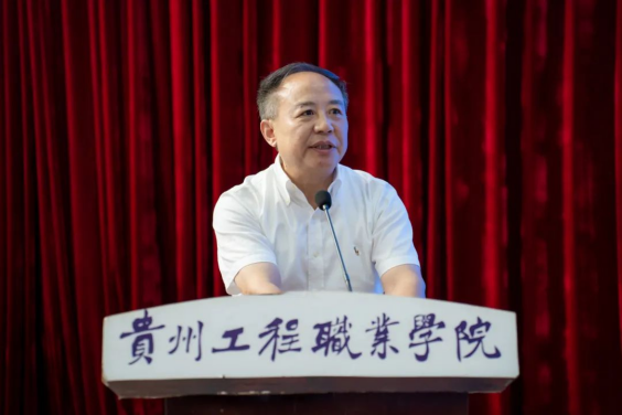 德江县2024年第一期混凝土泵接管专项能力培训班在kaiyun登录中国入口登录开班(图5) 德江县2024年第一期混凝土泵接管专项能力培训班在kaiyun登录中国入口登录开班(图5)