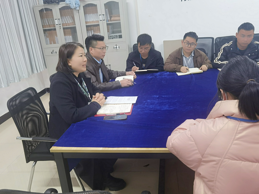 智能制造与汽车工程学院学习《新时代高校教师职业行为十项准则》(图3) 智能制造与汽车工程学院学习《新时代高校教师职业行为十项准则》(图3)