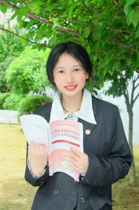 护理GZ2302班 何仙——以守拙之心 行奉献之事(图1) 护理GZ2302班 何仙——以守拙之心 行奉献之事(图1)